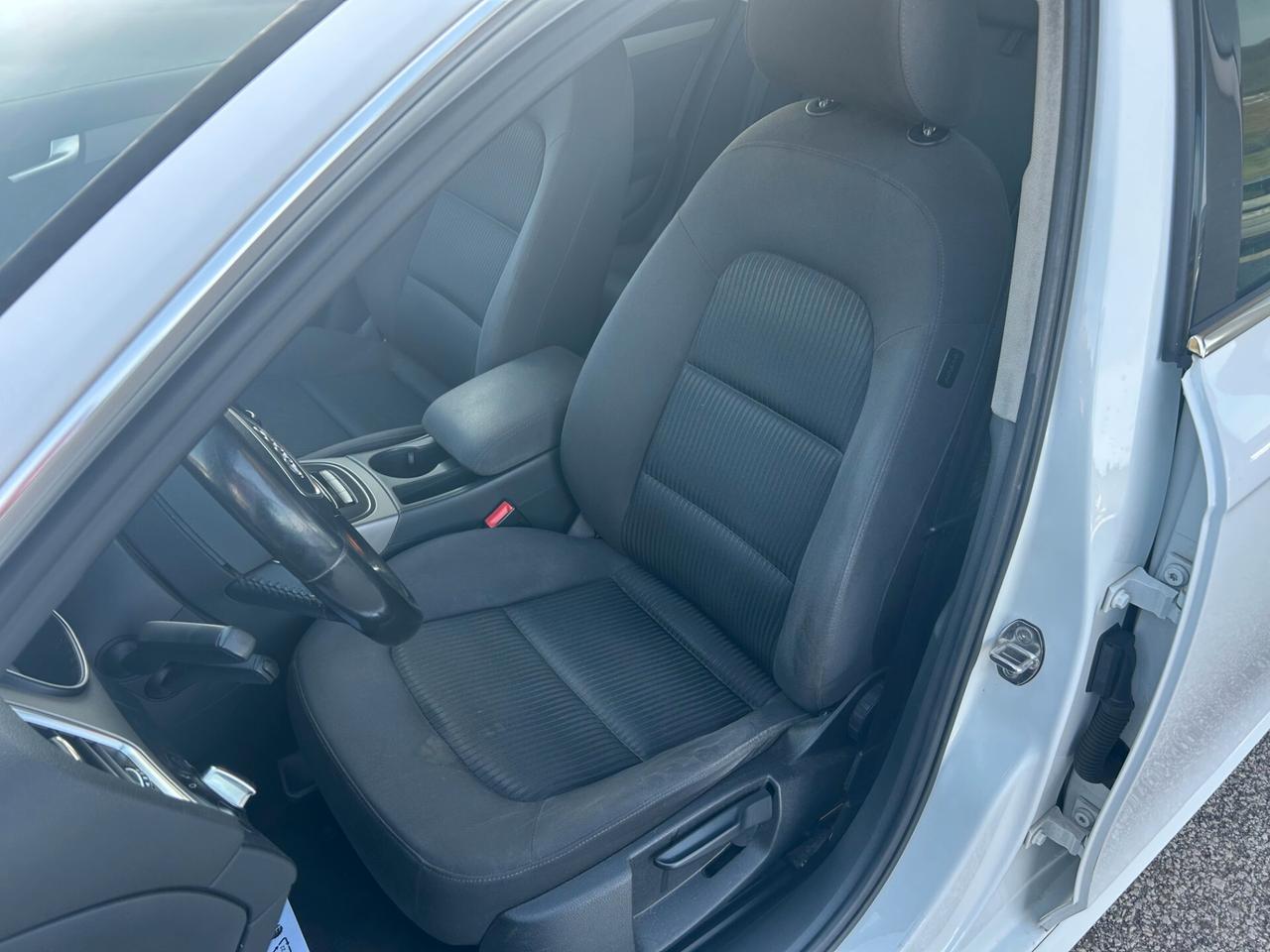 Audi A4 Avant 2.0 TDI 150 CV Business S-LINE