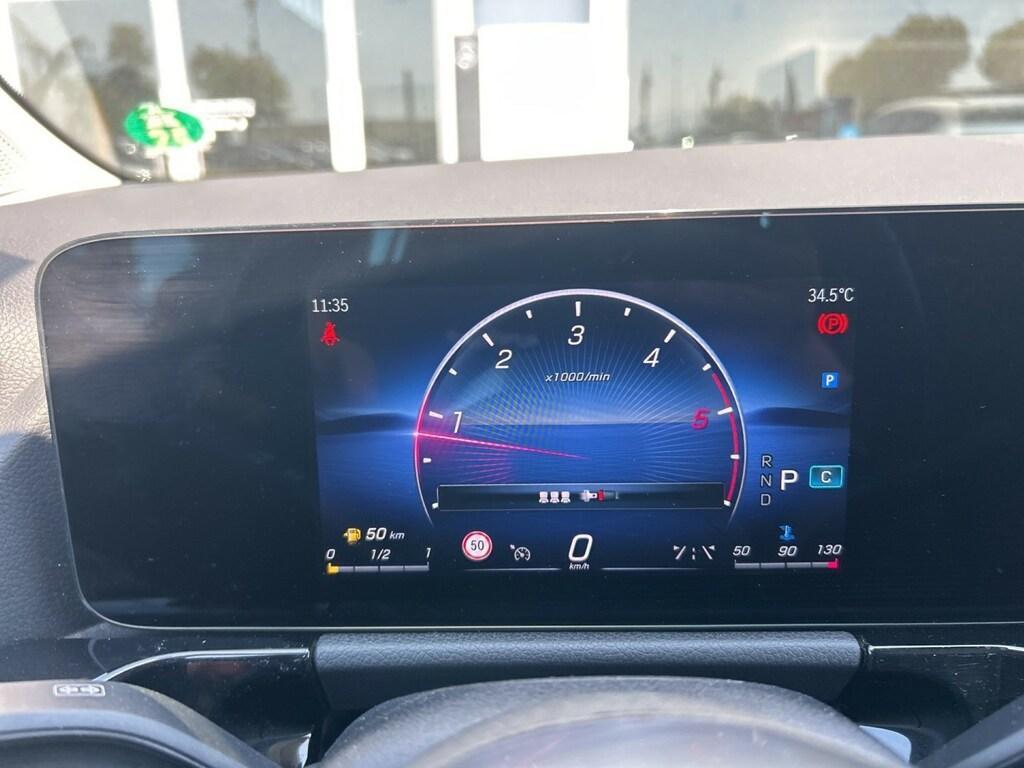 Mercedes GLA 180 180 D Progressive Advanced 8G-DCT