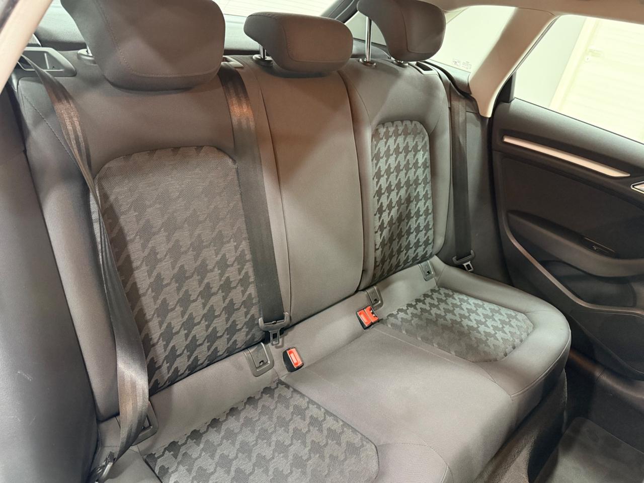 Audi A3 1.6 TDI 110cv EURO6 OK NEOPATENTATI