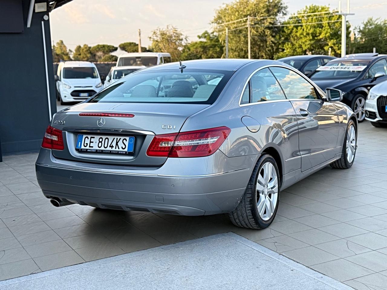 Mercedes-benz E 220 E 220 CDI BlueEFFICIENCY Avantgarde AMG