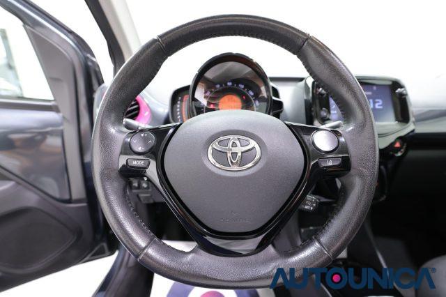 TOYOTA Aygo CONNECT 1.0 VVT-I 72 CV 5 PORTE X-WAVE CABRIO