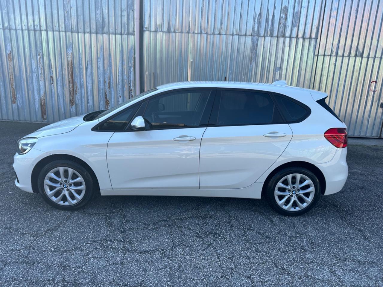 Bmw 218 218d Advantage autom solo 100 mila km