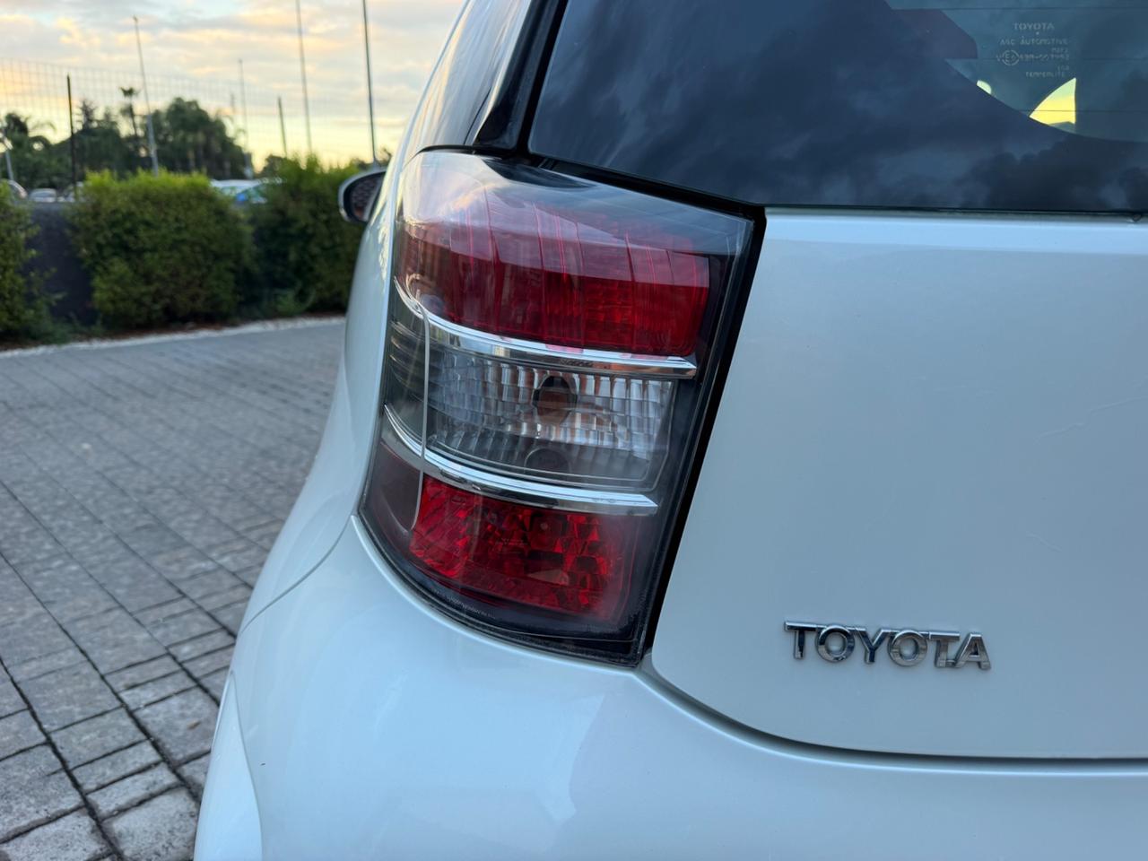 Toyota iQ 1.0 CVT Sol