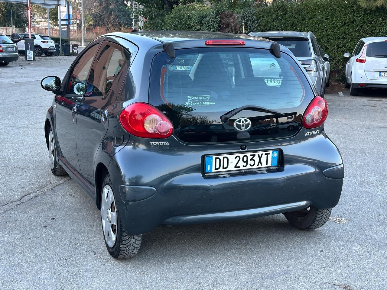 Toyota Aygo 1.0 12V VVT-i 5 porte Sol