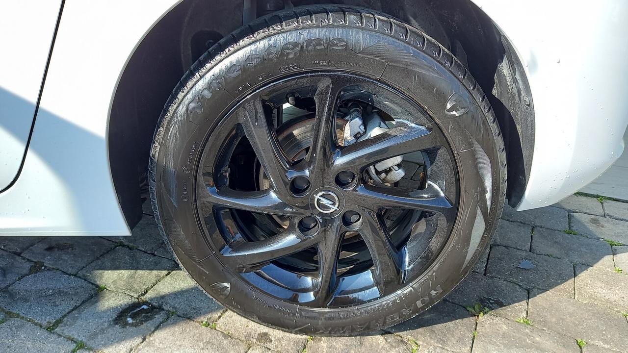 Opel Corsa 1.2 100 CV GS Line