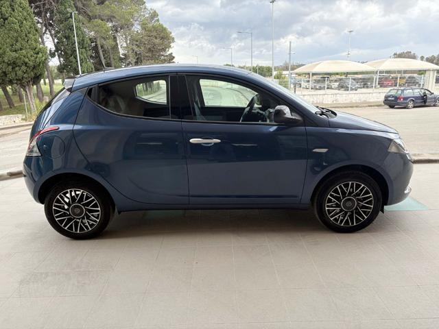 LANCIA Ypsilon 1.0 FireFly 5 porte S&S Hybrid Gold 5 posti.