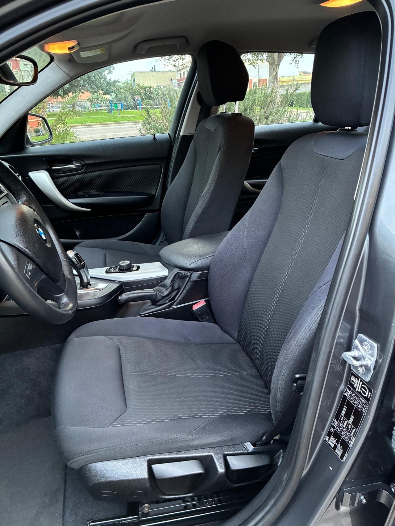 Bmw 118 118d 5p. Unique