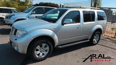Nissan Pathfinder 2.5 dCi XE Plus