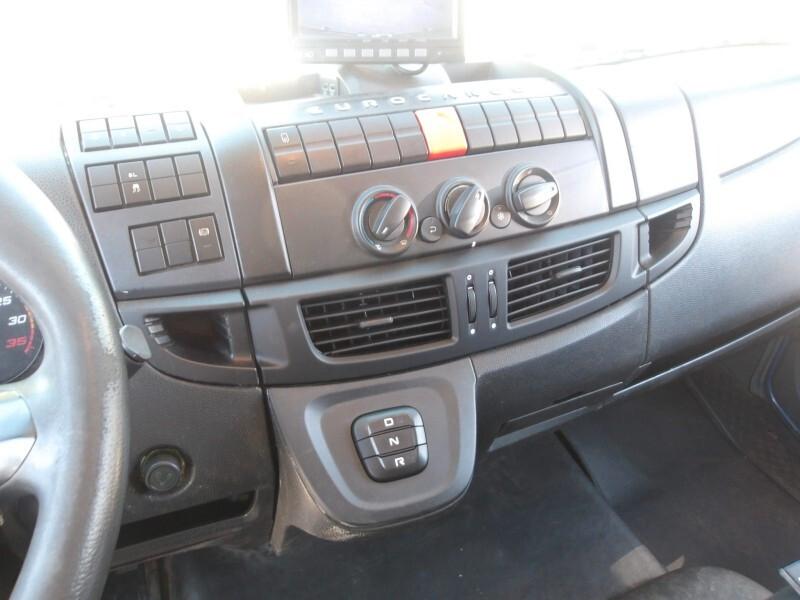 IVECO EUROCARGO 120 - 22 (Euro 6)