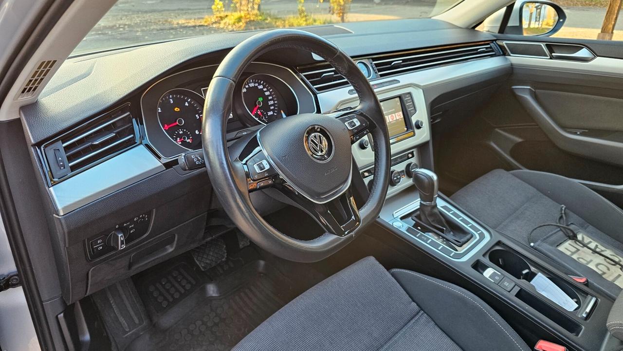 Volkswagen Passat Variant 2.0 TDI DSG Business BlueMotion Tech