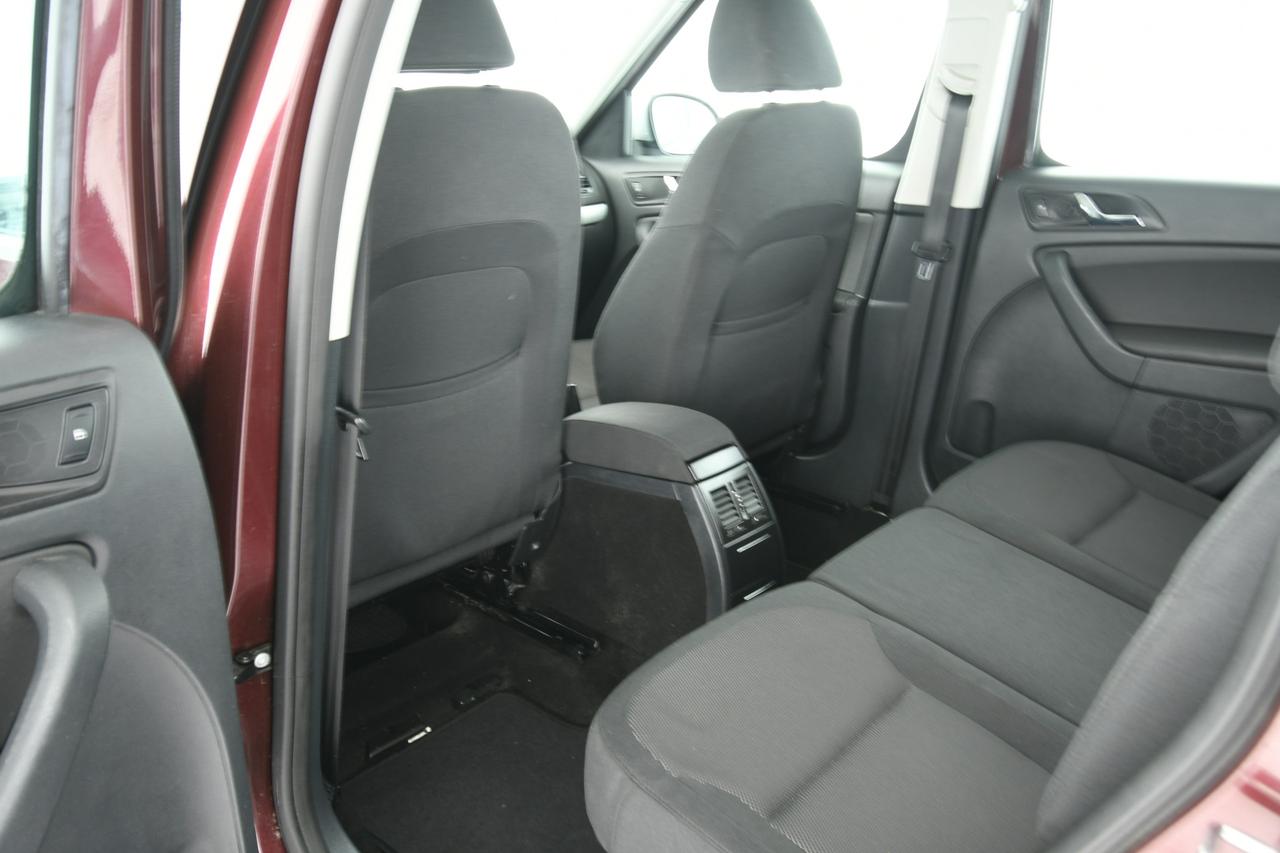 SKODA Yeti 2.0 tdi Elegance 4x4 140cv X COMMERCIANTI+TETTO PANORAMICO