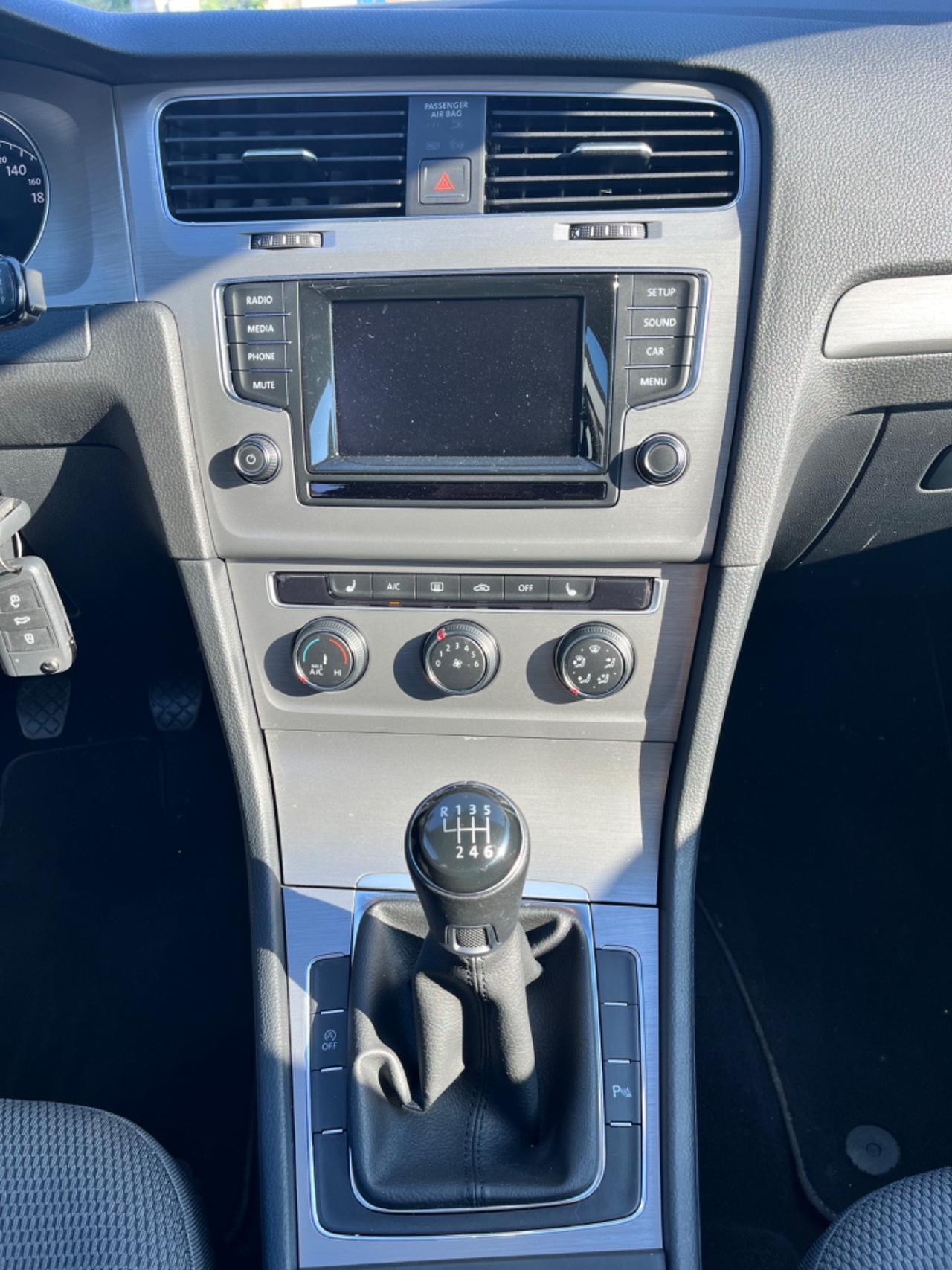 Volkswagen Golf 1.2 TSI 105 CV Neopatentati