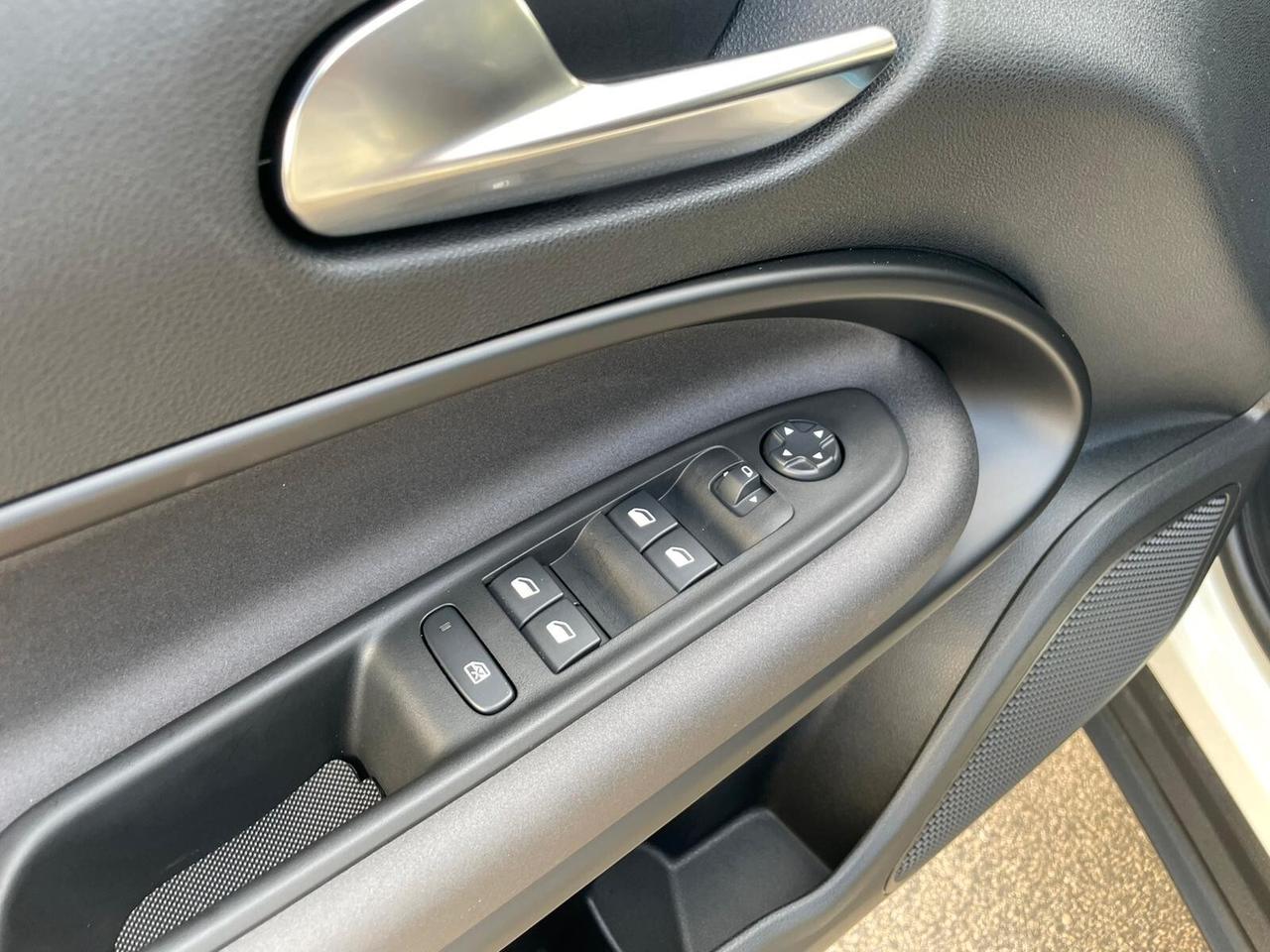 Alfa Romeo Junior 1.2 136 CV Hybrid eDCT6 Speciale