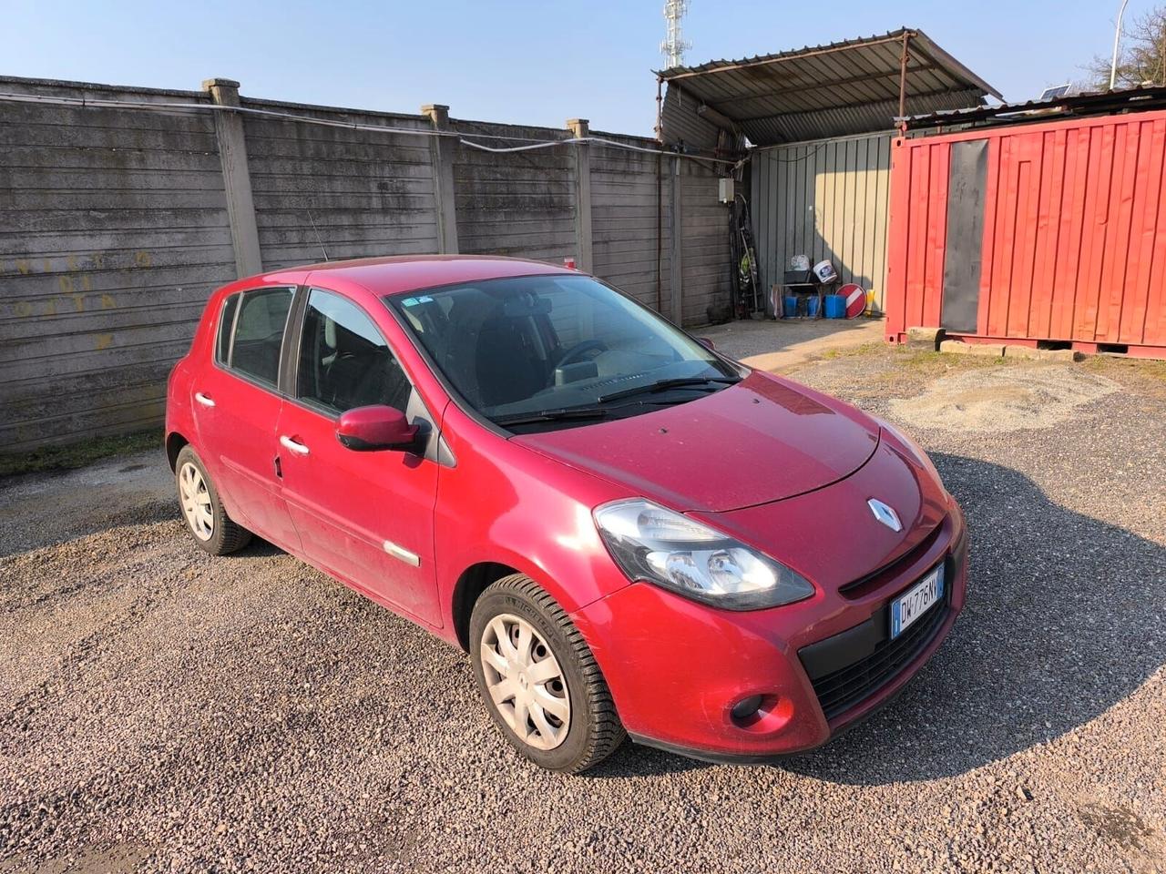 Renault Clio 1.2 16V 5 porte Dynamique