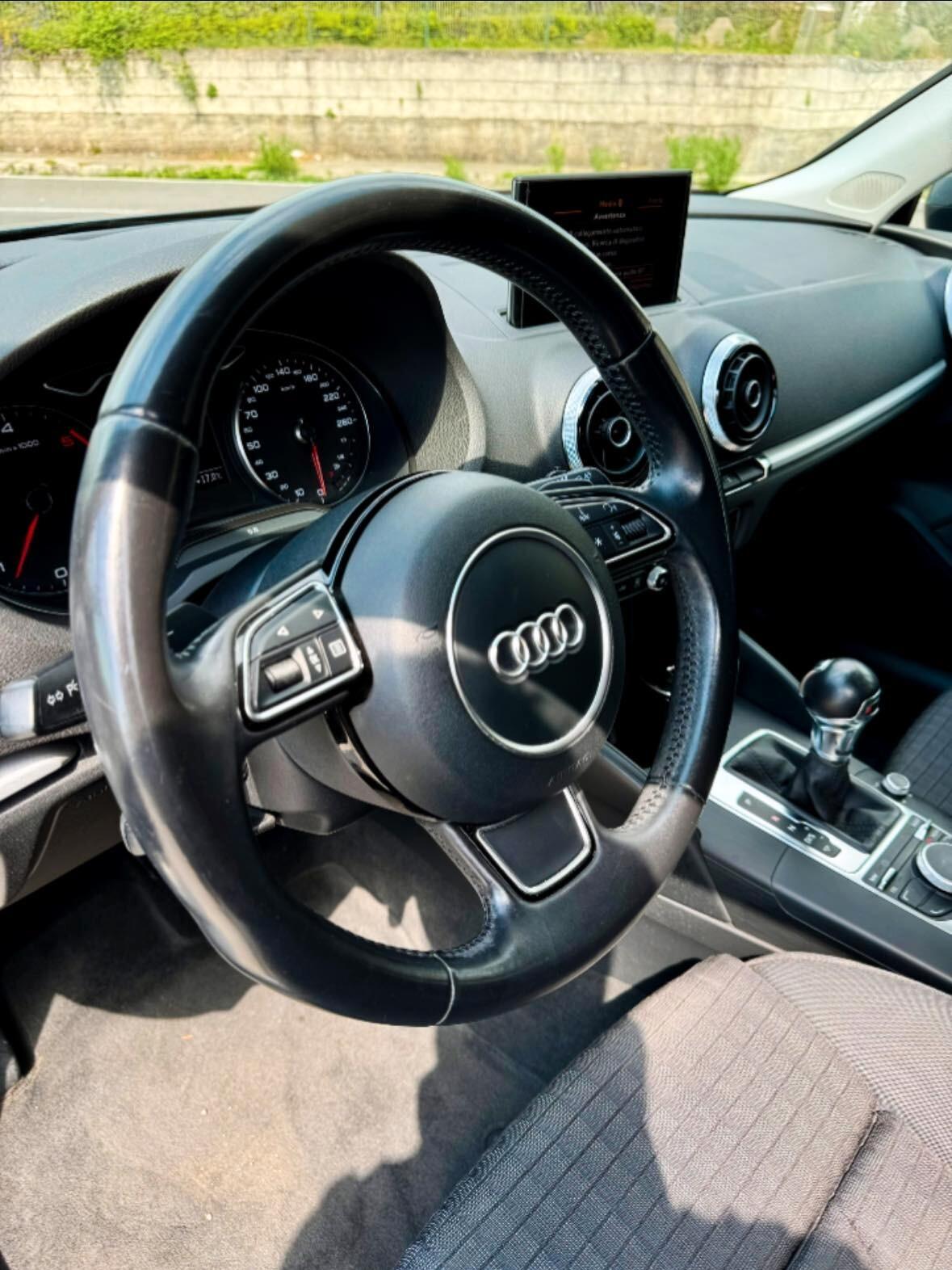 Audi A3 SPB 1.6 TDI clean diesel S tronic Ambition