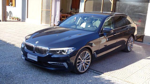 BMW 530 d xDrive 249CV Touring Luxury, Garanzia..