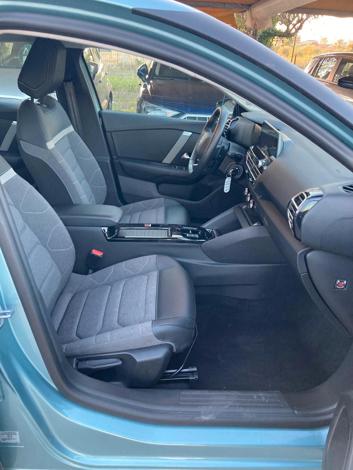 Citroen C4 PureTech 130 S&S EAT8 Shine