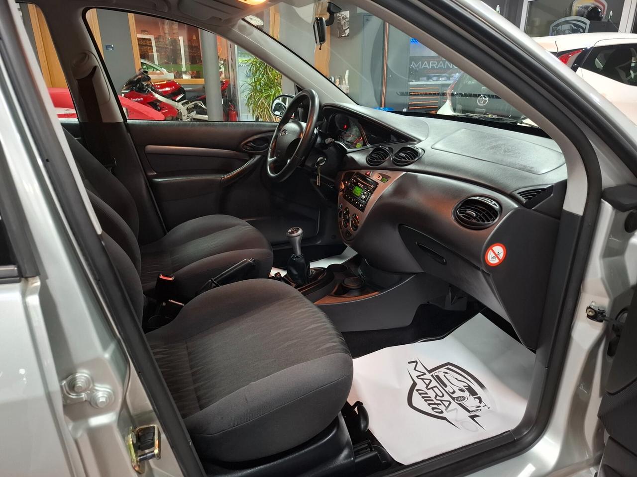 Ford Focus 1.6 benzina Neopatentato