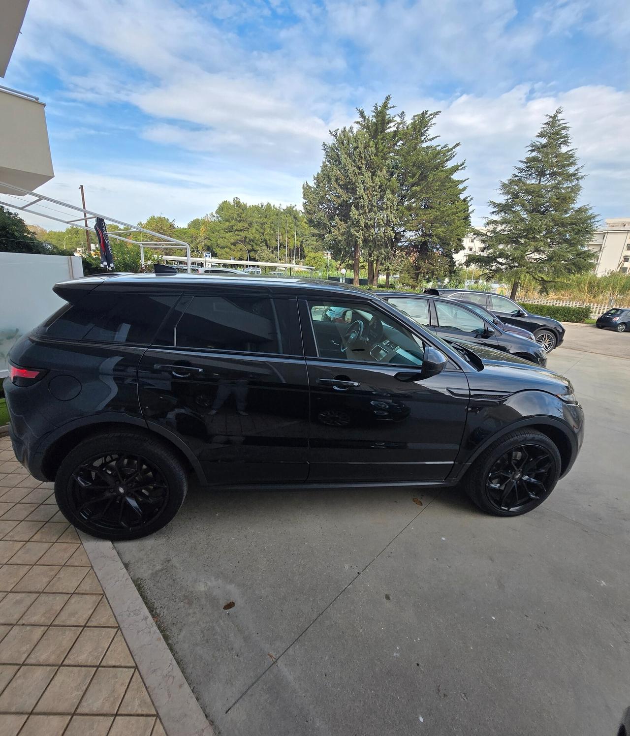 Range Rover Evoque 2.0 180cv Black Friday 2025