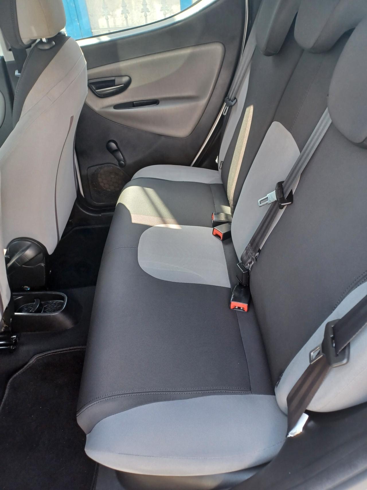 Lancia Ypsilon 1.2 GPL DELLA CASA ANNO 2012