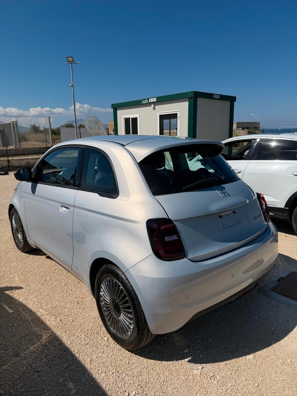 Fiat 500 Icon Hybrid