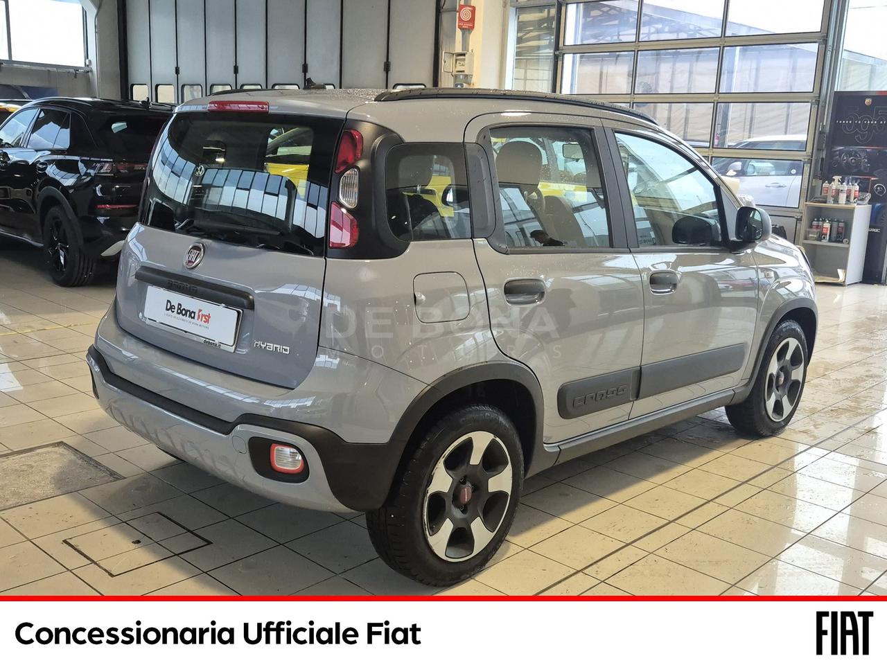 Fiat Panda 1.0 hybrid city cross s&s 70cv