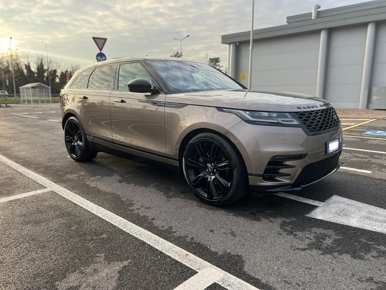 Land Rover Range Rover Velar Range Rover Velar 3.0D V6 300 CV R-Dynamic HSE