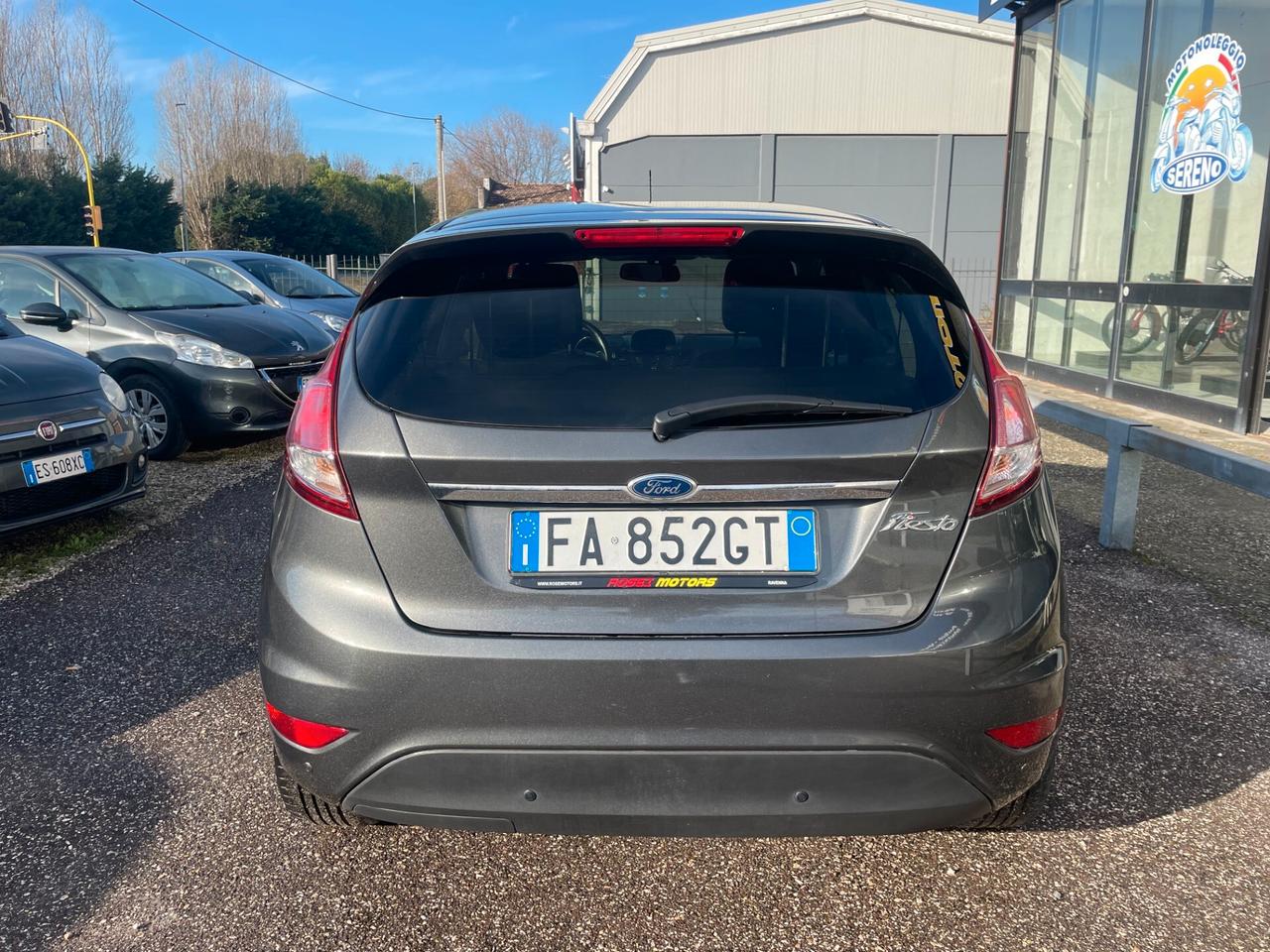 Ford Fiesta 1.5 TDCi 75CV 5PTitanium NEOPATENTATI