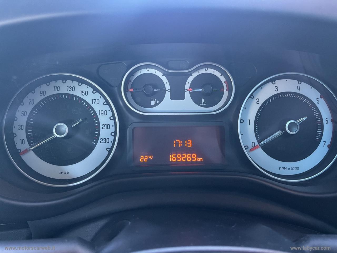 FIAT 500L 1.3 MJT 95 CV Trekking