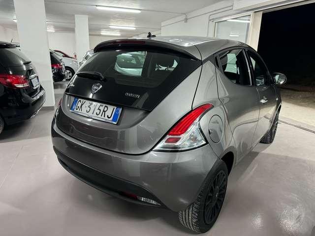 Lancia Ypsilon 1.0 firefly hybrid Alberta Ferretti s&s 70cv