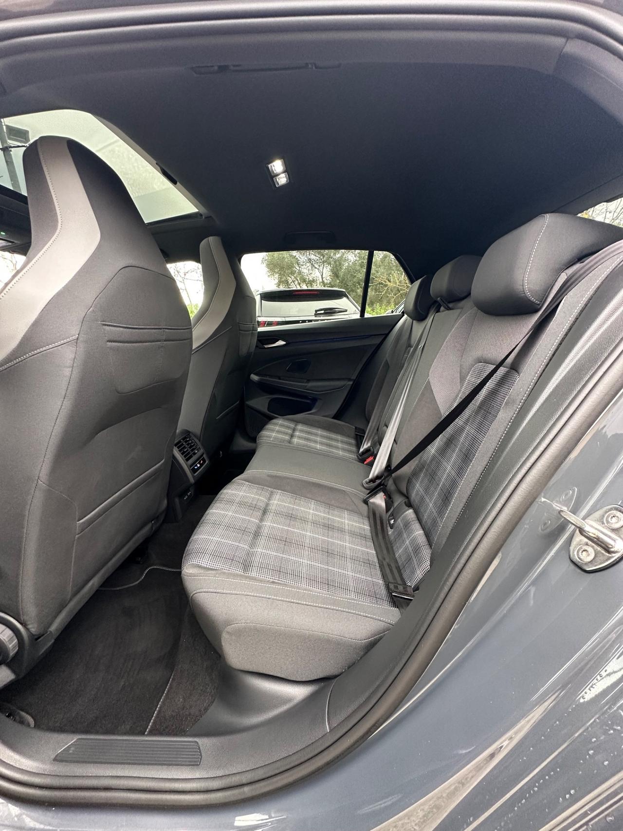 Volkswagen Golf 2.0 TDI DSG SCR Style