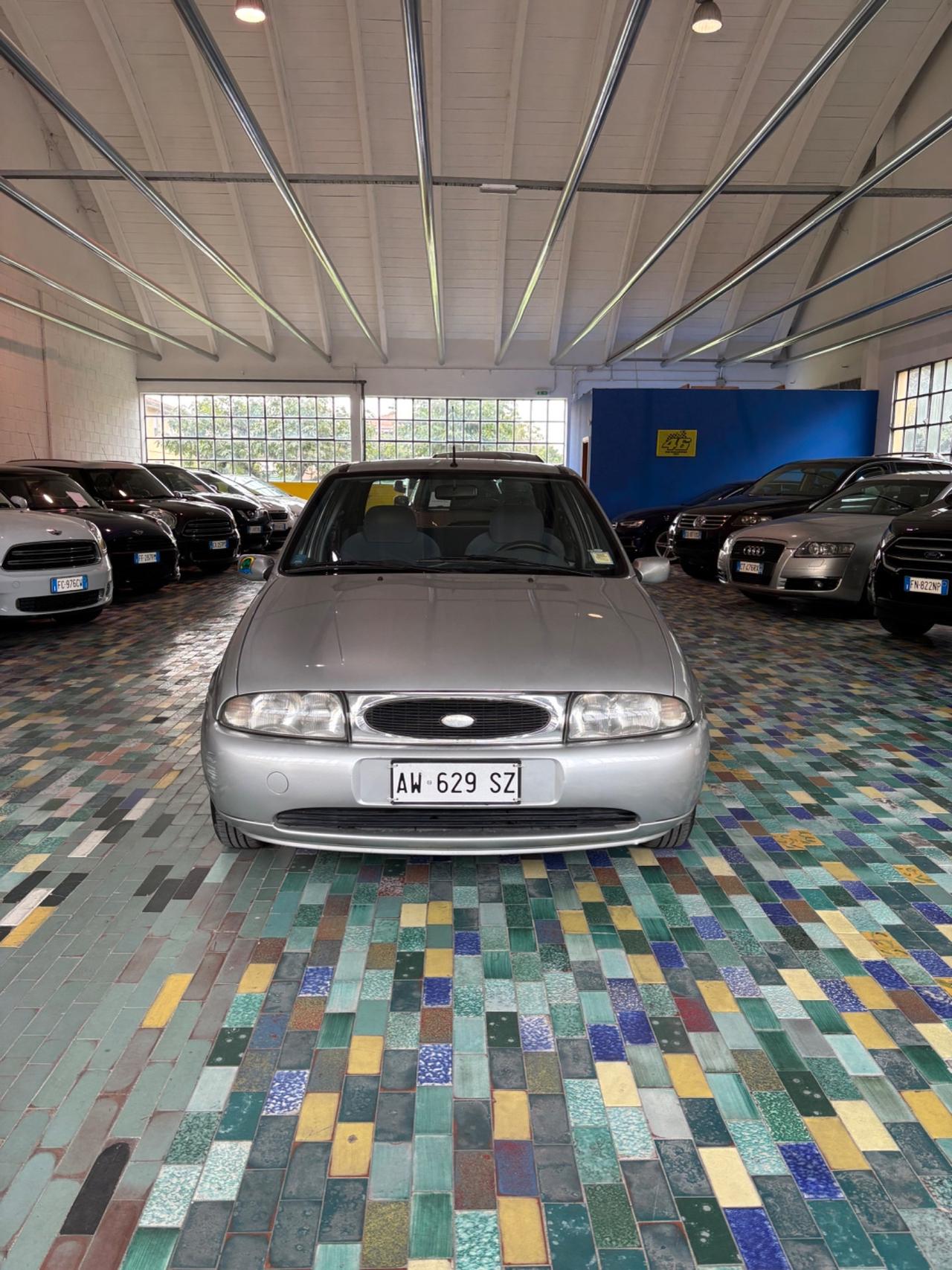 Ford Fiesta 1.2i 16V cat 5 porte Ghia
