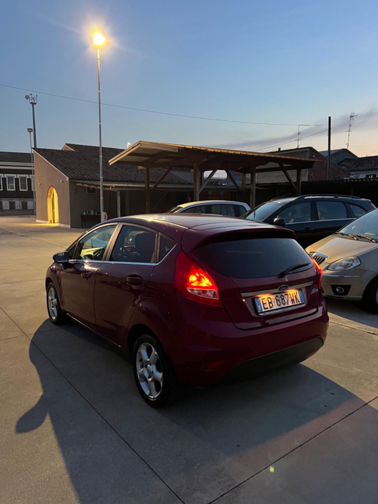 Ford Fiesta 1.4 5 porte Bz.- GPL Titanium