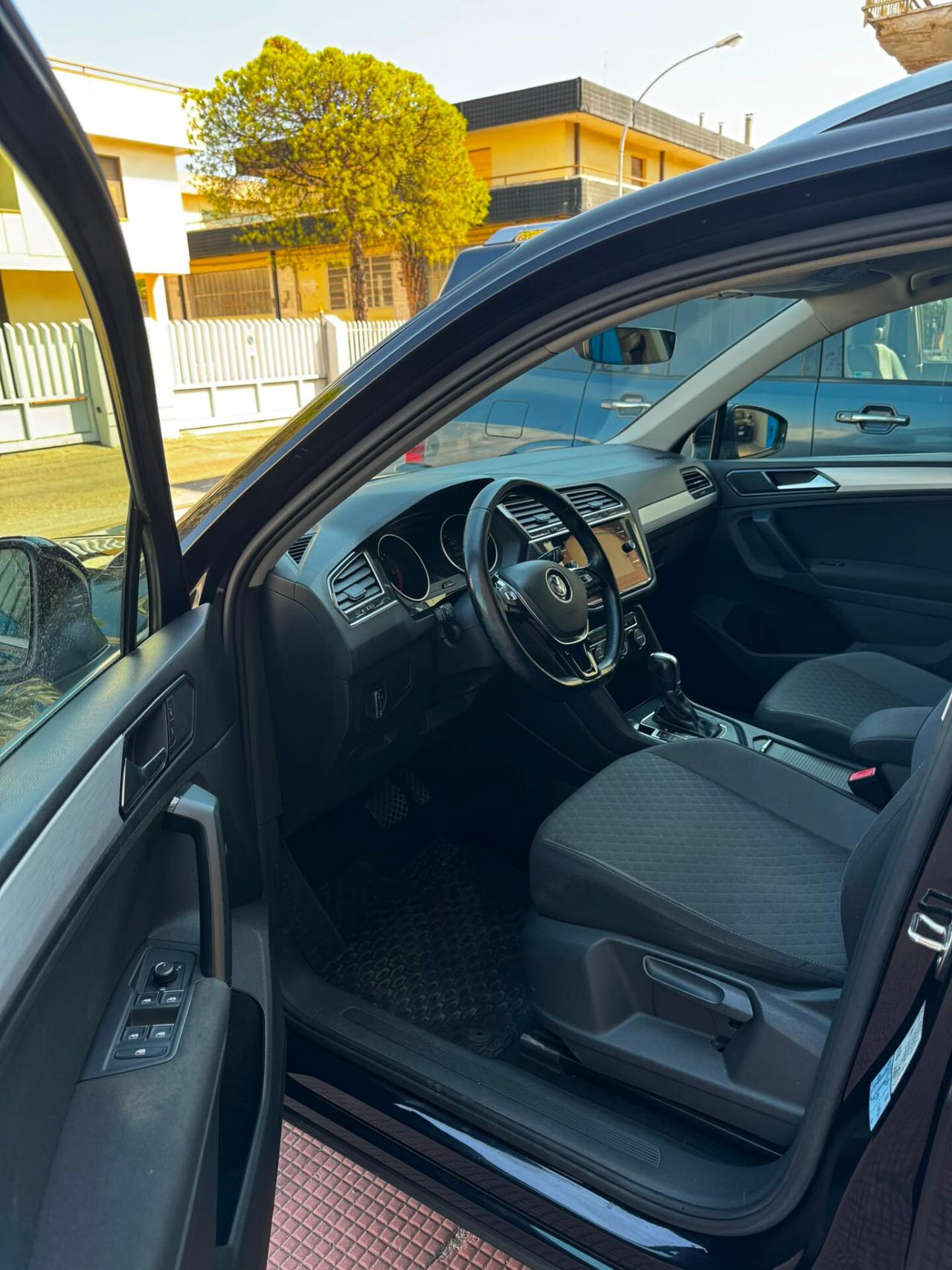 Volkswagen Tiguan 2.0 TDI SCR DSG Executive BlueMotion Technology