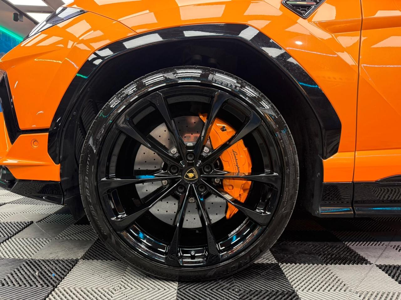 Lamborghini Urus 4.0 S (496)