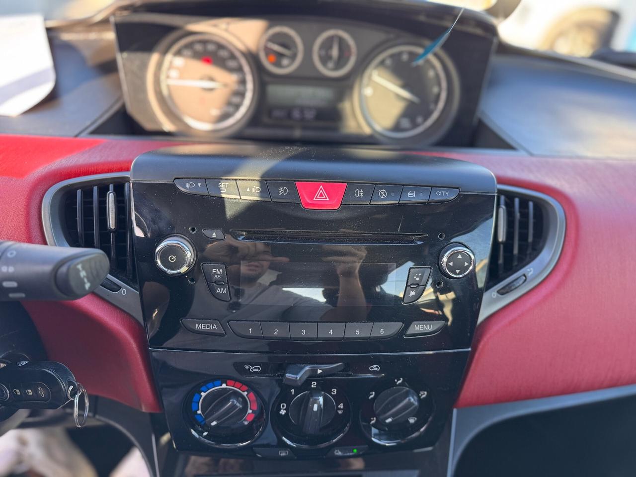 Lancia Ypsilon 1.2 69 CV 5 porte S&S Platinum