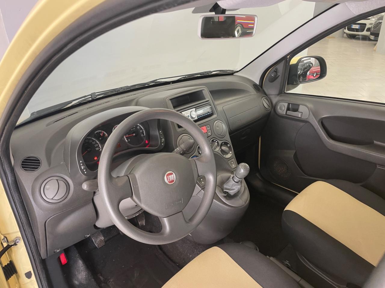 Fiat Panda 1.2 69 cv Dynamic km 57.000 Pari al nuovo