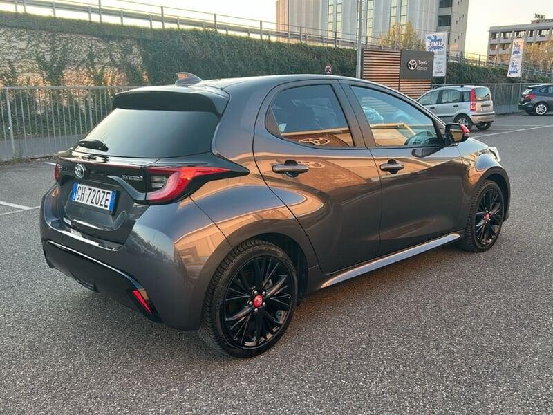 Toyota Yaris Hybrid Energy MY21