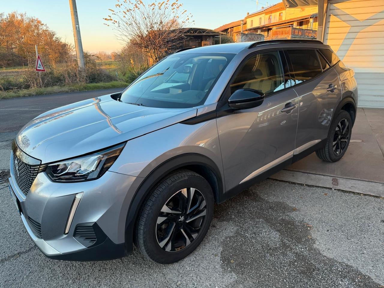 Peugeot 2008 BlueHDi 110 S&S Allure Pack