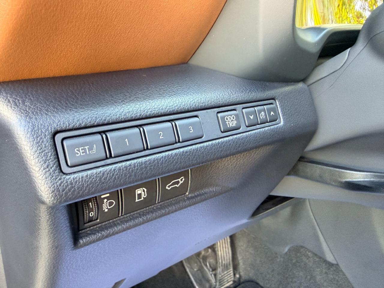 Lexus LBX 1.5 FULL Hybrid 136cv Relax UNIPRO