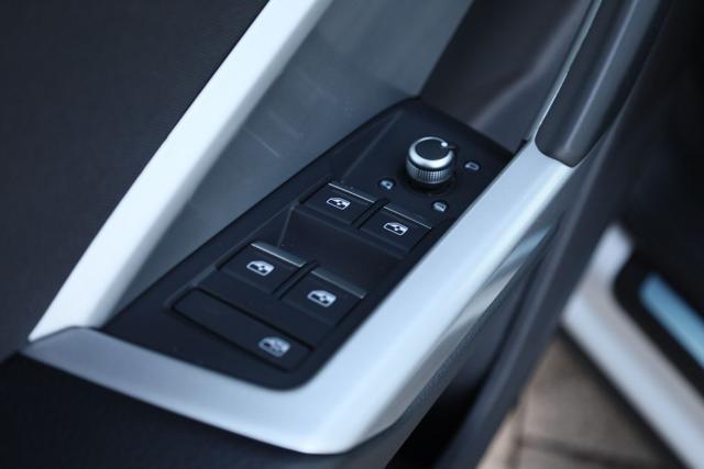 AUDI Q3 35 TDI S tronic Business Advanced