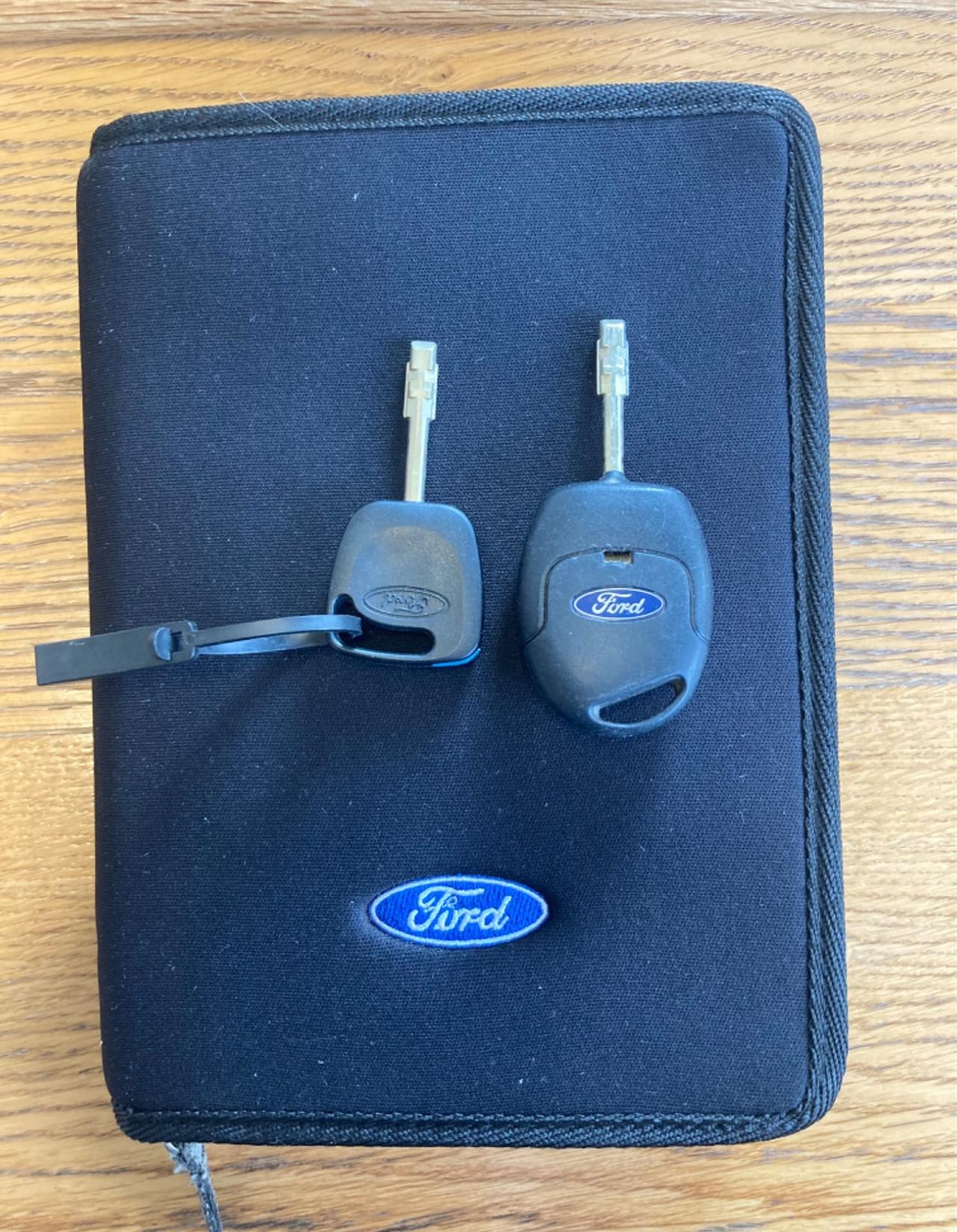 FORD FOCUS 5 PORTE (KM 132.305) DA VETRINA