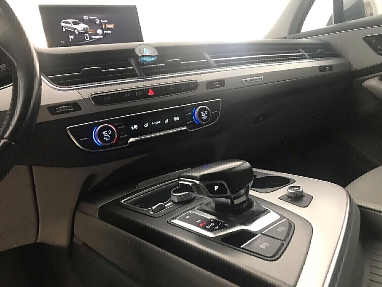 Audi Q7 3.0 TDI S-LINE quattro tiptronic 12/2017