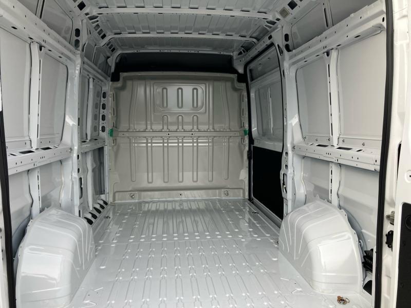 PEUGEOT Boxer 33 L2H2 2.2 diesel 140cv S&S +IVA