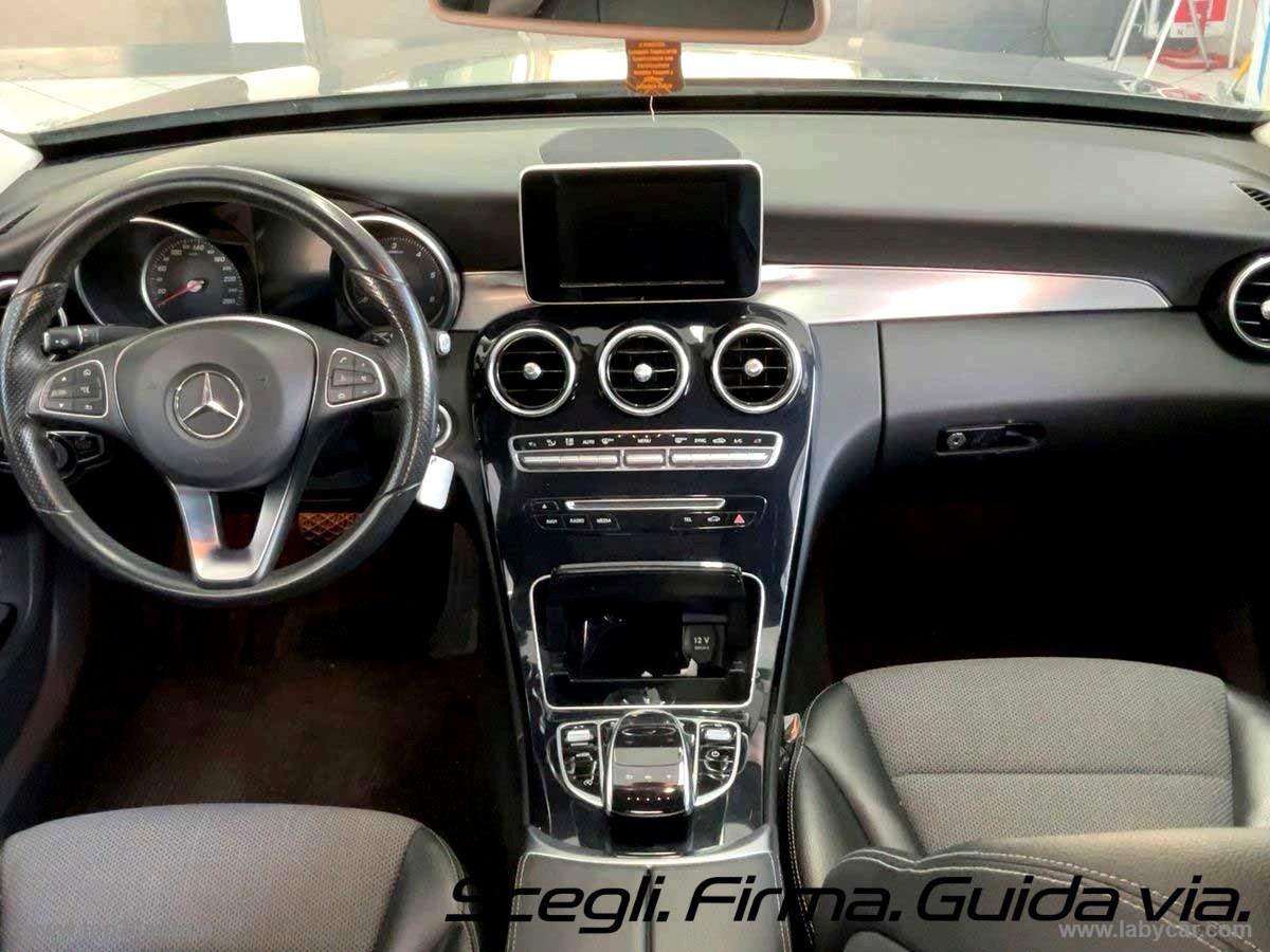 MERCEDES-BENZ C220d 4Matic Auto Sport