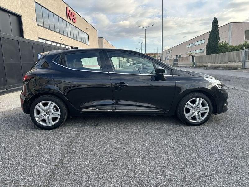 Renault Clio 1.5 DCI 75cv Moschino Intens