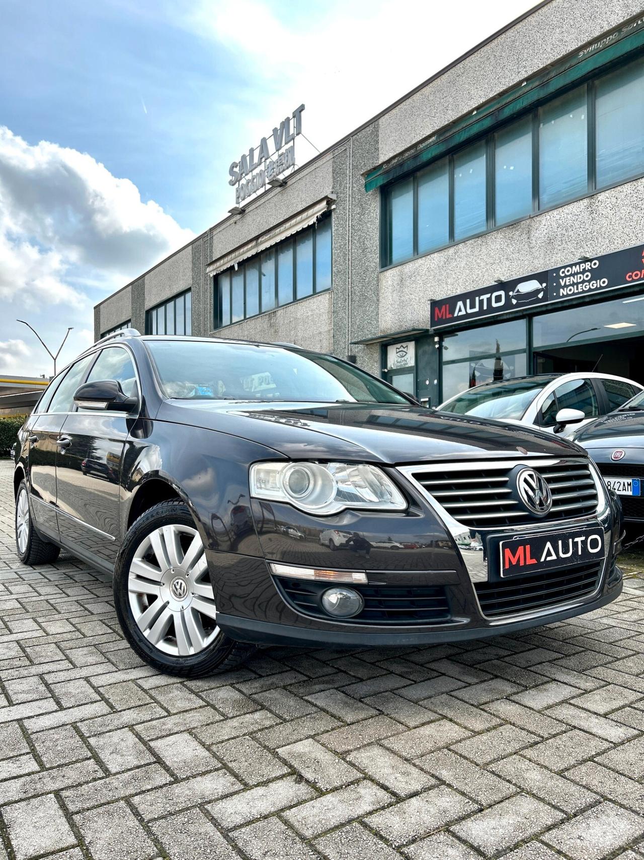 Volkswagen Passat 2.0 16V TDI Var. Highline - OK NEOPATENTATO