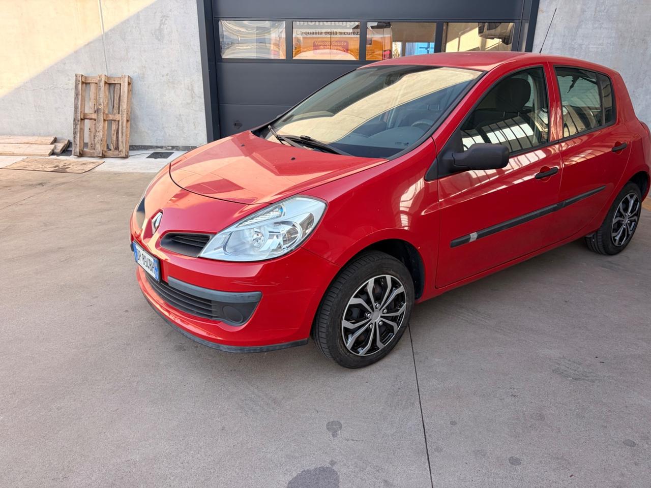 Renault Clio Storia 1.2 5 porte Confort