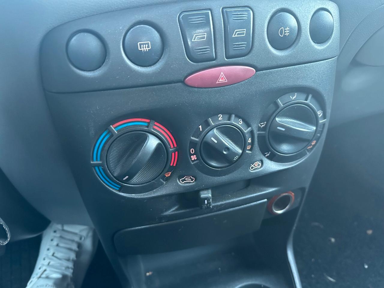 Fiat Punto 1.2i cat 3 porte EL