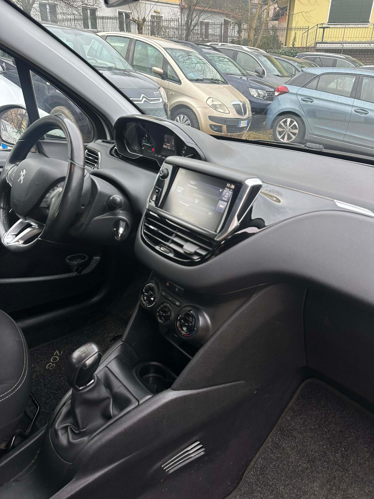 Peugeot 208 GPL 5P ALLURE NEOPAT KMCERT UNICOPR